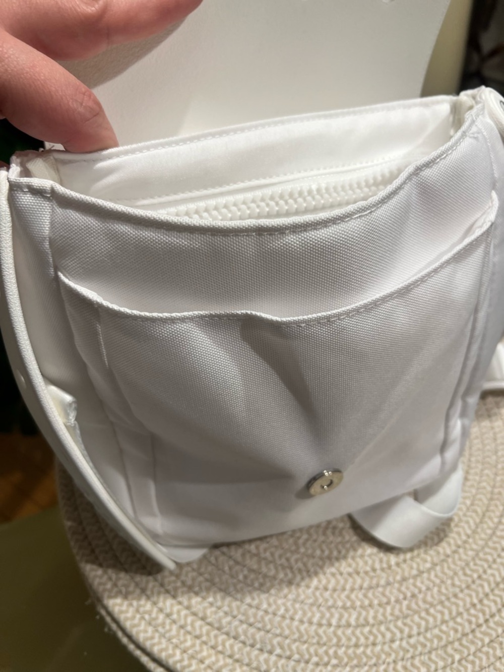 Classic Crocs Crossbody - Picture 5 of 6